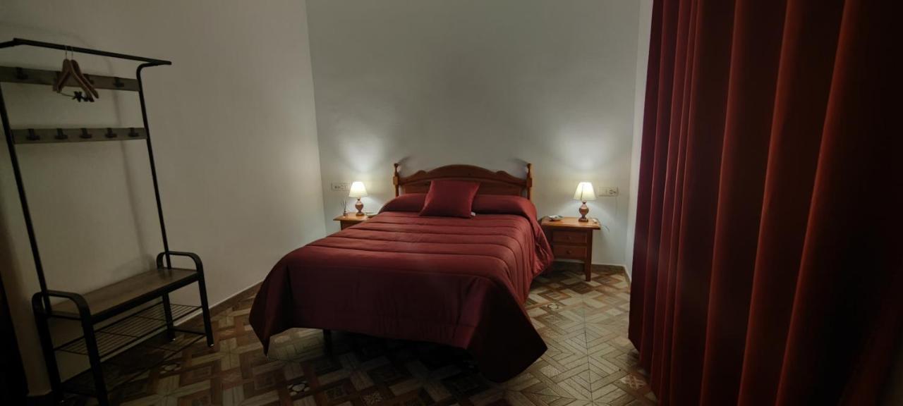 Apartamento Rollo Campillo Trujillo Exterior foto