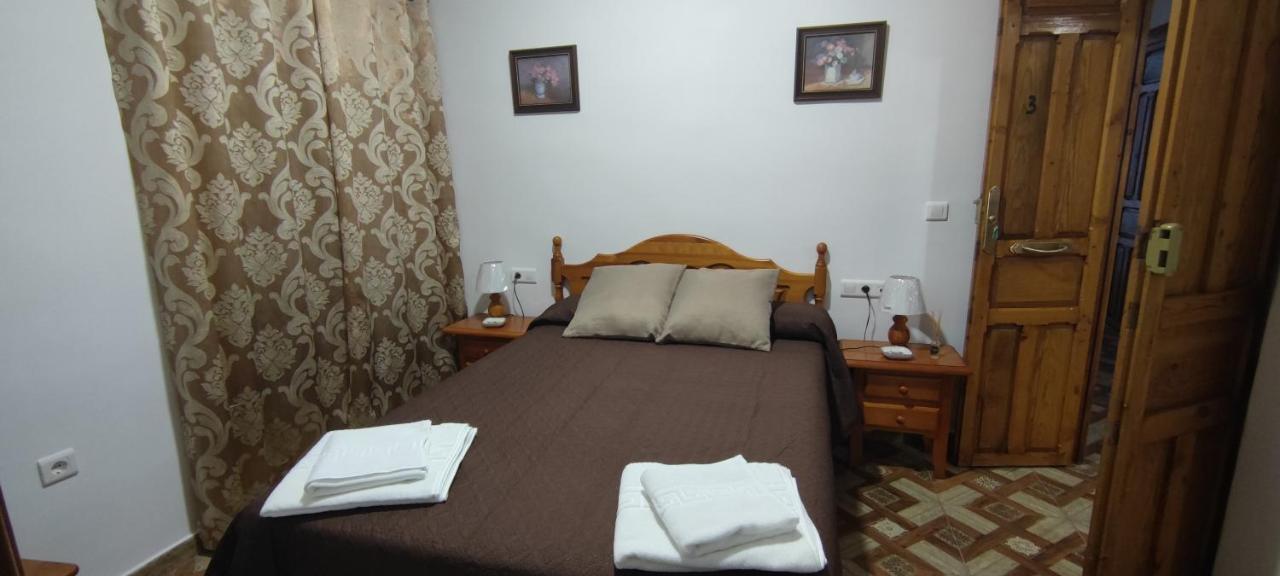 Apartamento Rollo Campillo Trujillo Exterior foto