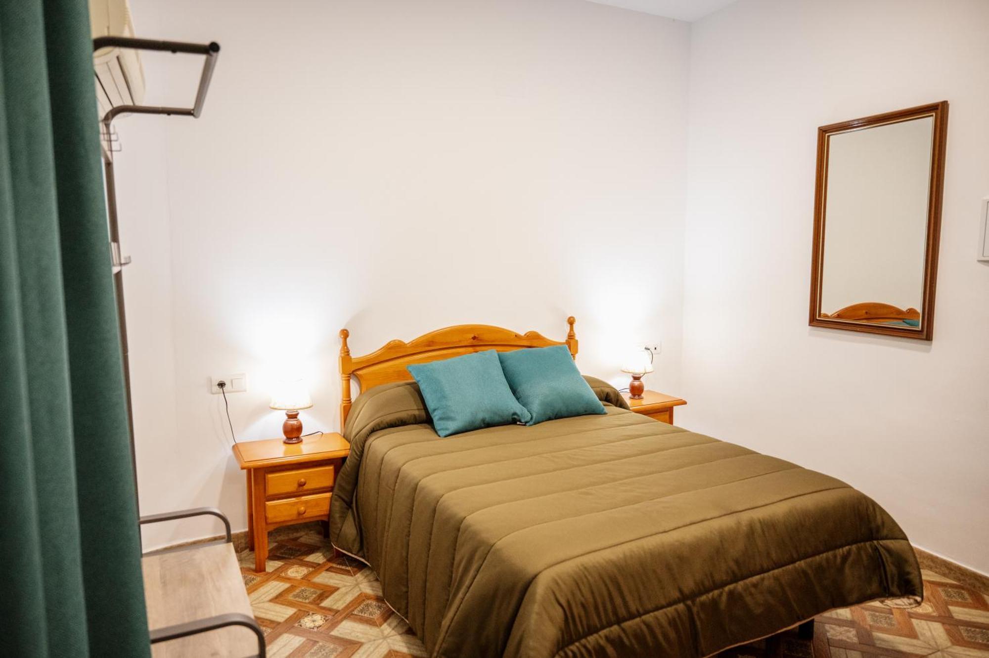 Apartamento Rollo Campillo Trujillo Exterior foto
