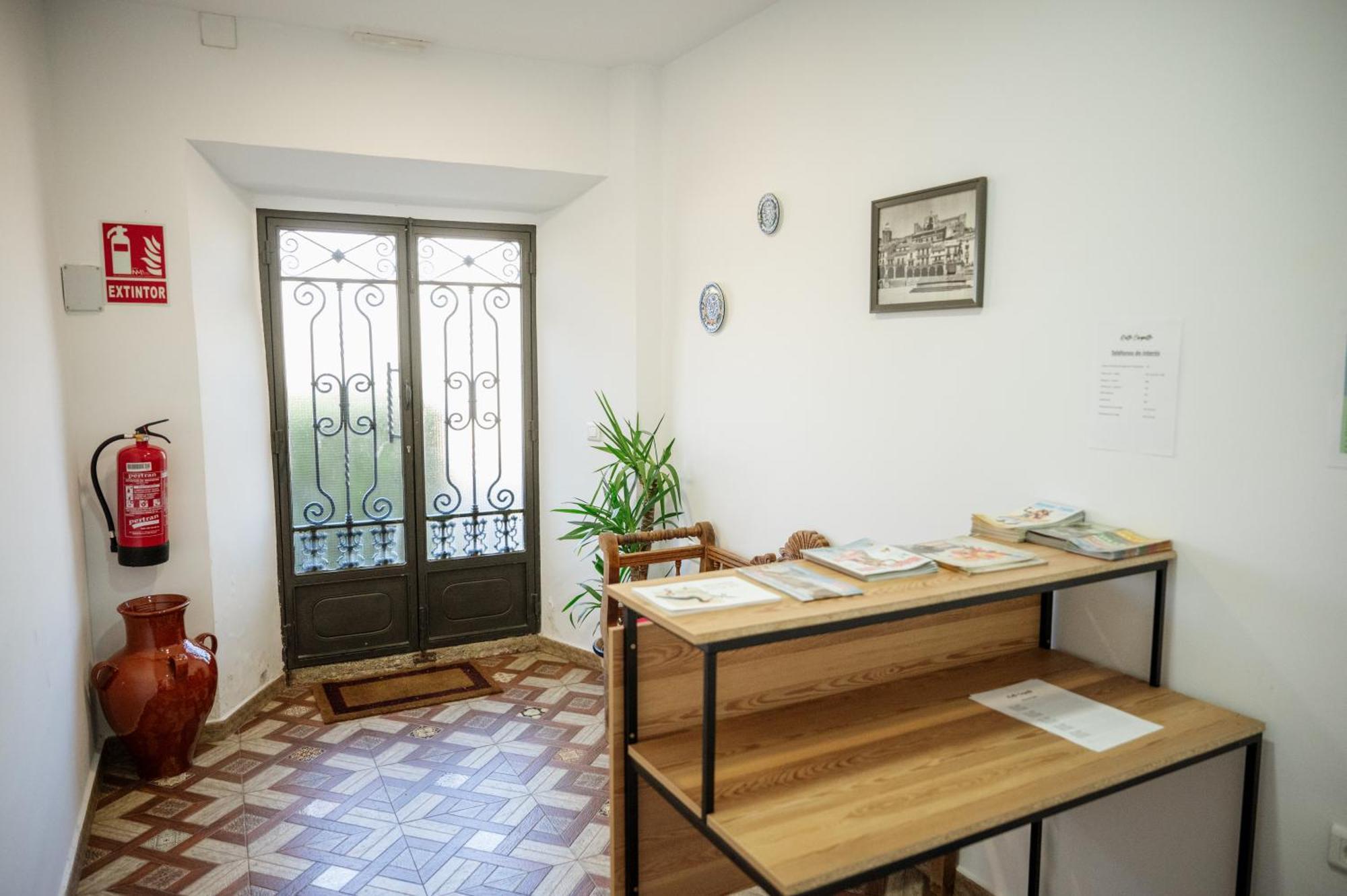 Apartamento Rollo Campillo Trujillo Exterior foto